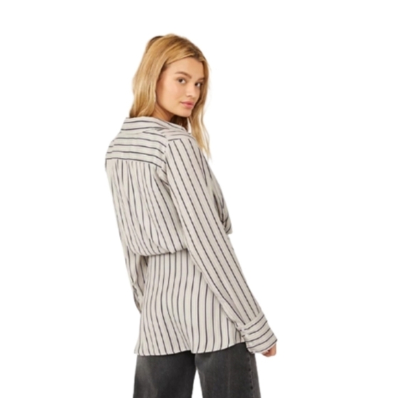 Free PEOPLE Arlo Striped Plunging Neckline Long Sleeve Wrap Blouse Size XS - Picture 3 of 16